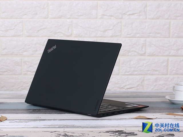 ThinkPad X1 Carbon 