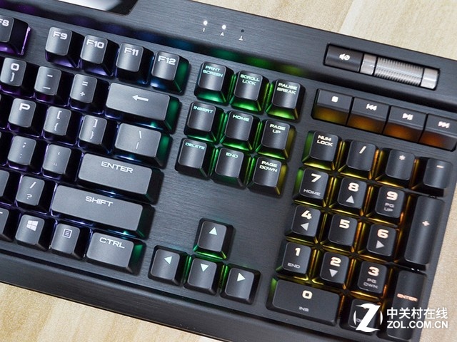 ̺ K70 RGB MK.2Ʒ 