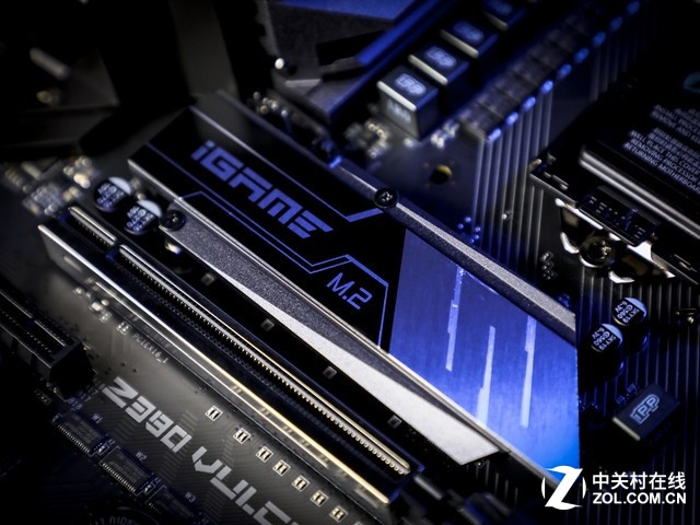 iGame Z390 Vulcan X 