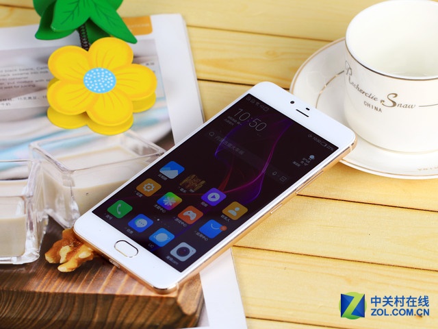 女性专属自拍神器朵唯a8报价2099元