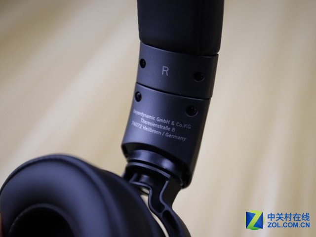 ƶ DT240 PRO 