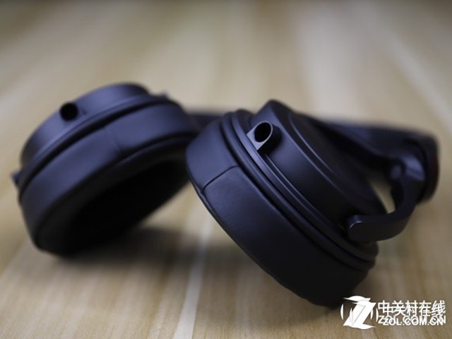 ƶ DT240 PRO 
