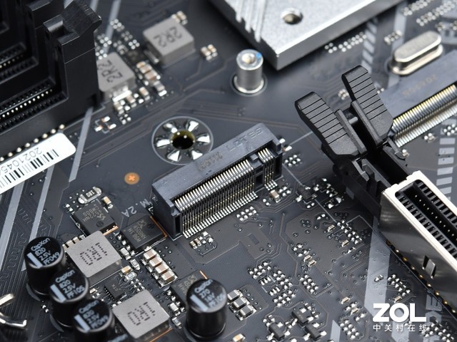 uiCraft Z590 WiFi 
